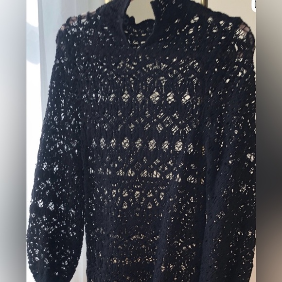 Zara Crochet Macrame Lace High Neck Long Sleeves
Pullover Dress. - Picture 2 of 6